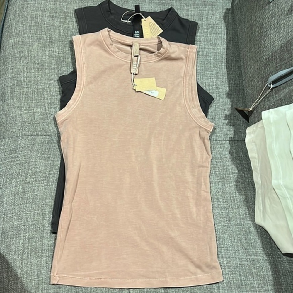 Skims Outdoor Crew Neck Tank